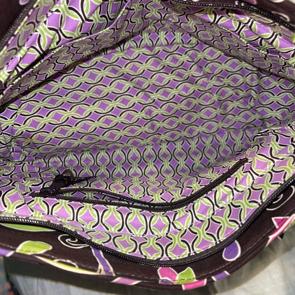 Vera Bradley Stephanie bag in Purple Punch. - Picture 3 of 6